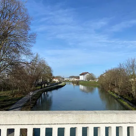 Apart'champagne Les Deux Ponts Chalons-en-Champagne