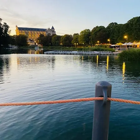 Apartment Apart'champagne Les Deux Ponts Station & Center *